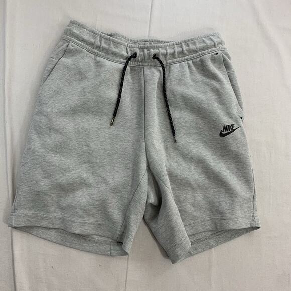 Nike Tech Fleece Shorts Mens Small Gray Drawstring Logo Zip Pocket Athletic - Picture 1 of 7
